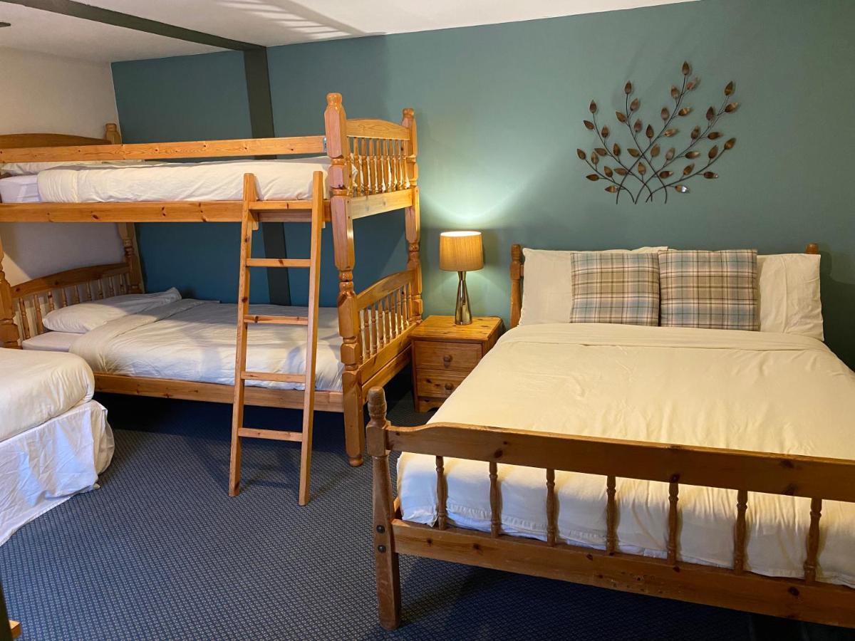 Loch Ness Backpackers Lodge Drumnadrochit Ngoại thất bức ảnh